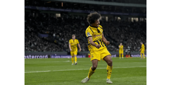 Dortmund versloeg Sporting CP gemakkelijk met 3-0 Dortmund versloeg Sporting CP gemakkelijk met 3-0